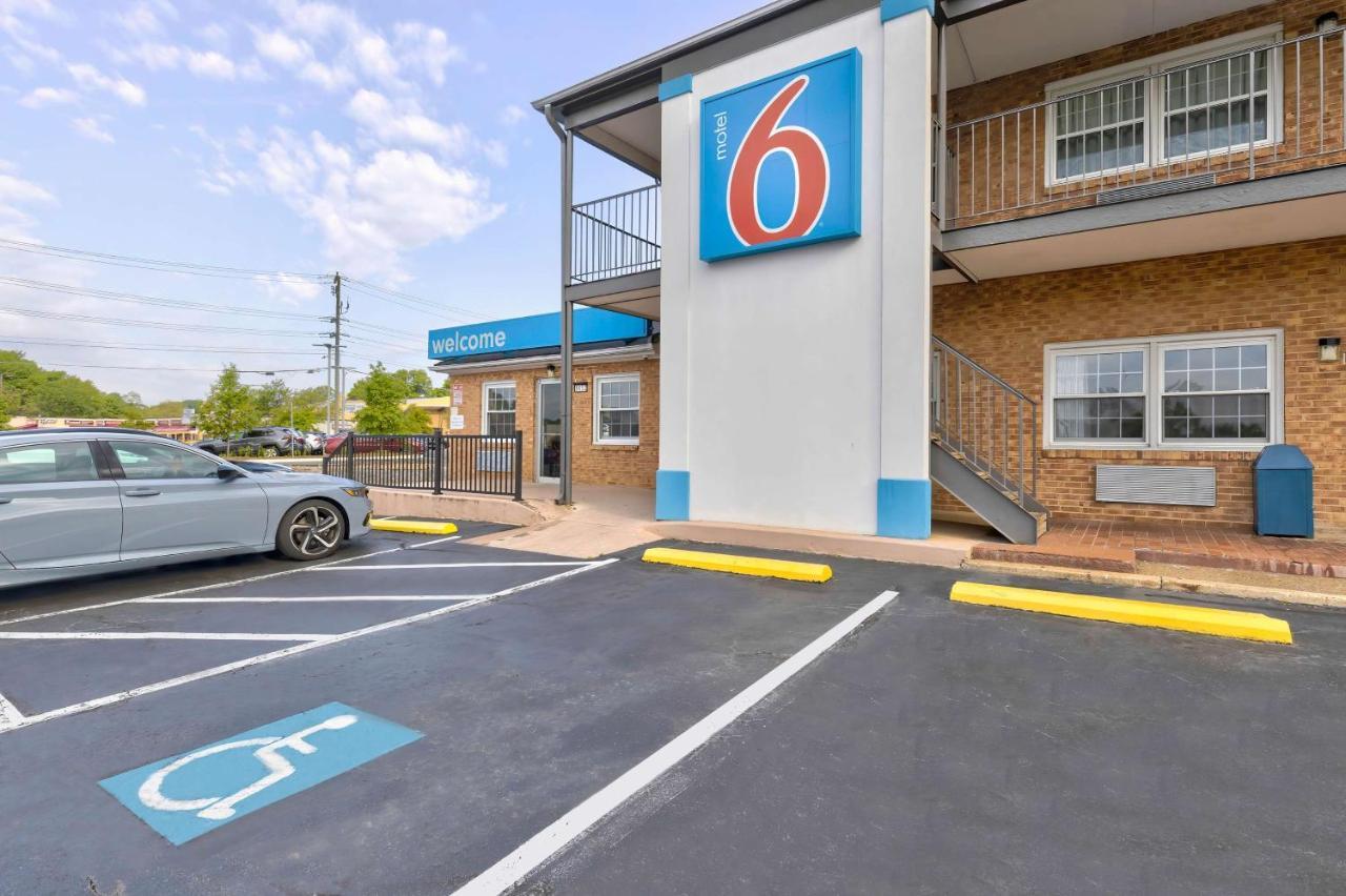 Motel 6-Falls Church, Va - Arlington Boulevard Exterior photo