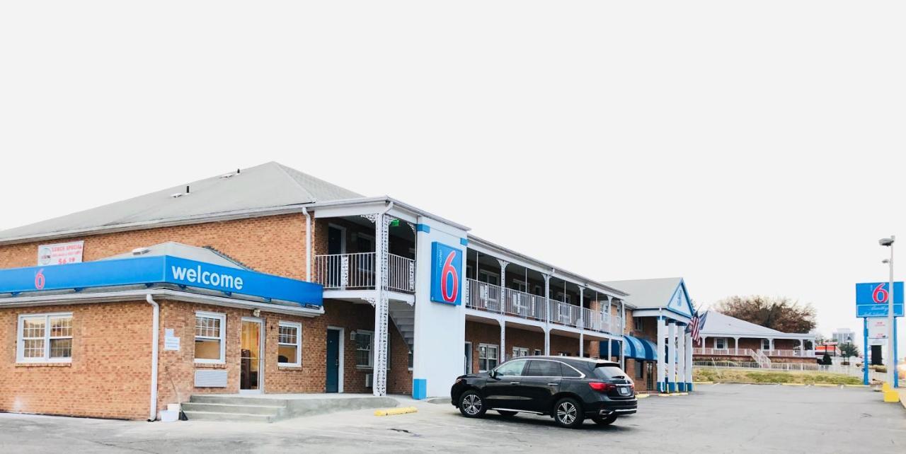 Motel 6-Falls Church, Va - Arlington Boulevard Exterior photo